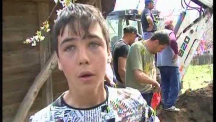 EROU la 14 ani. Cristi, salvatorul micuţului din Segarcea: Nu mi-a fost frică că-l scap